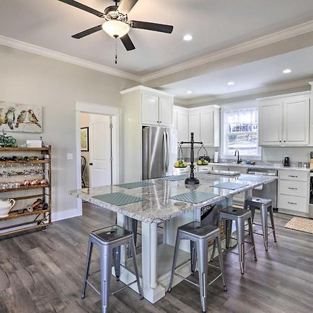 White Oak Creek Home With Views, Deck And Pool Access! 유폴라 외부 사진
